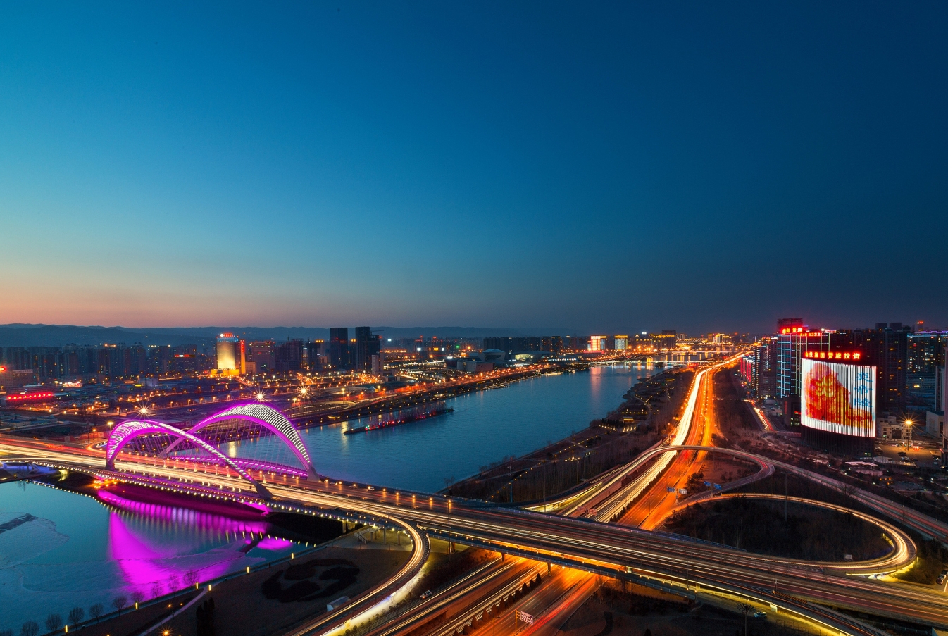 太原,历史长河中的璀璨明珠,展现千年风华的魅力之都